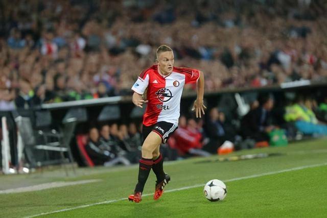 启元个人机器人售价接近2万元，高配版超越苹果折叠手机价格
